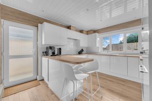 Photo 44- click for photo gallery